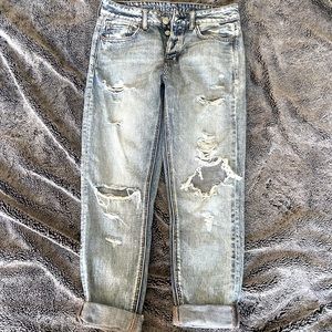 American Eagle mom jeans